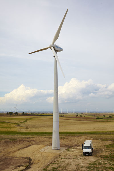 kleine Windanlagen mit 10kW, 15kW, 50kW, 60kW Windräder, Windenergieanlage